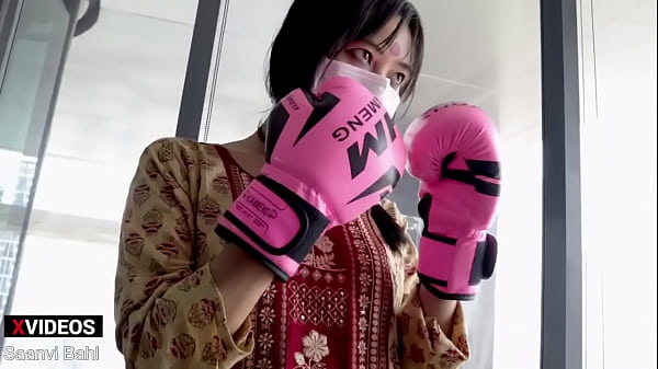 Si Petarung Ufc Desi Ini Pukulannya Bikin Basah, Gaya Pro Bikin Crot!