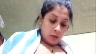 Chennai Gadis Tamil Tcs Bugil Goyang-goyang Buat Pacar, Crot Di Bibir.