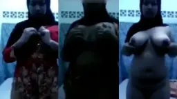 Goyangin Hijab Lo, Emak-emak Sange, Pengen Ngerasain Betapa Basahnya Di Balik Kerudung Itu.