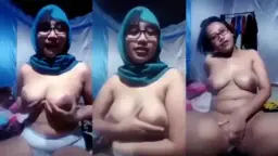Tante Cita, Si Montok Hijab, Goyangannya Bikin Ngilu, Siap Memuaskan Nafsu Liar Di Setiap Sentuhan.
