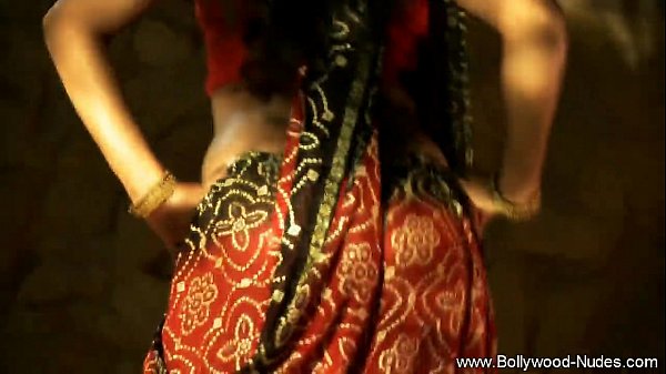 Dansa Si Gadis Coklat India, Gerakan Menggoda Bikin Muncrat!