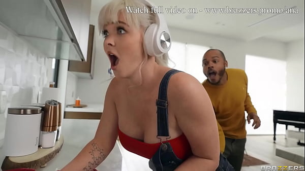 Cewek Gue Yang Montok Lagi Main Anal!! – Kay Carter, Delilah Day / Brazzers / Tonton Full Dari Www.brazzers.promo/ana, Siap-siap Crot!