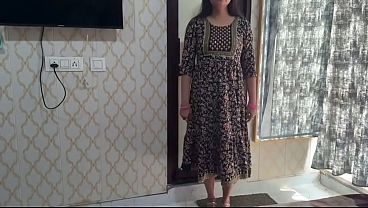 Desi Bhabhi Ko Randi Ki Tarah Zor Zor Se Chod Kar Chod Diya, Chodte Chodte Uski Chikhein Nikal Gayi