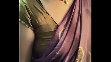 Gue Pengen Banget Sama Istri Orang India Yang Seksi Dan Bikin Horny.