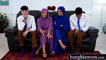 Pesta Mampus Sange Bareng Dua Hijab Montok Dan Anak Tiri Kontol Besar