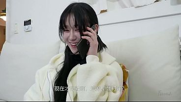 Korea – Cewek Lajang Jahat Yang Jebak Tukang Servis Di Antara Pahanya Yang Menggoda