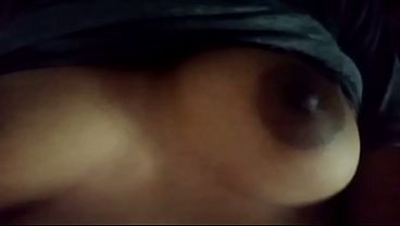 Desi Pelacur Telanjang Bulat Dan Pamer Tetek Montoknya Yang Alami