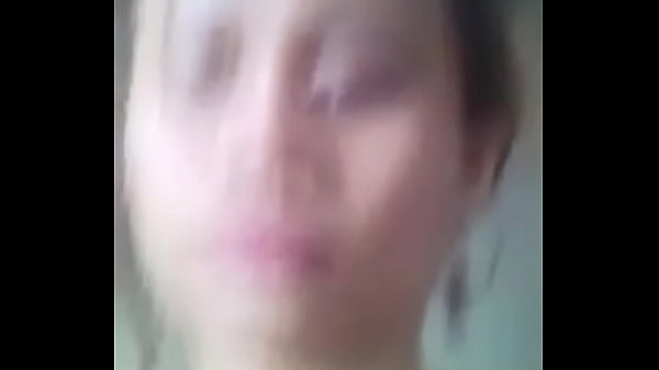 Cewek India Lagi Ngewe Mulut, Nikmatin Banget Ngentot Lewat Bibirnya Yang Basah