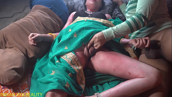 Ibu Tiri India Digebukin Sama Anak Tiri, Adegan Panas Full Hindi, Bikin Makin Tegang.
