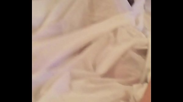 Cewek Lagi Siapin Lubang Belakangnya Buat Diisi Kontol