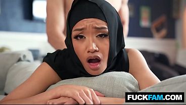Nih Bos, Hijabi Diintroduksi Ke Budaya Amerika, Jade Kimiko Sama Parker Ambrose Mainin Ranjang Panas Bikin Makin Liar.