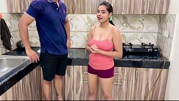 Cewek India Tiri, Memeknya Lebih Rapet Dari Istriku Sendiri, Bikin Makin Bernafsu.