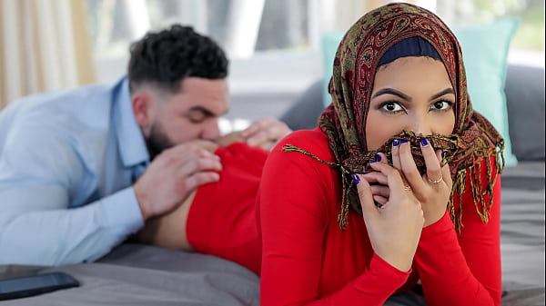 Anjing, Lu Mau Ngajarin Adik Tiri Berhijab Lo Soal Nikah? Gue Kasih Tau, Sebelum Dia Resmi Jadi Milik Suaminya, Lo Wajib Banget Ngasih “pelajaran” Panas Yang Bikin Dia Meringis, Ngerem, Dan Ngebanjirin Celana Dalam.