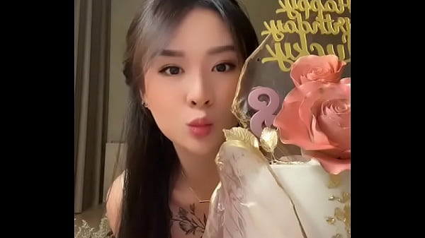 Ngentot Tiktok Cewek China Nipslip Pamer Paha Basah