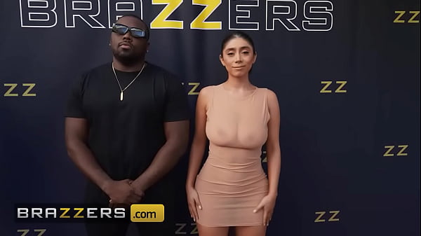 Brazzers – Violet Myers Pamerin Bolong Sialannya Ke Para Paparazi, Bikin Muka Mereka Bejat Lihatin