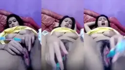 Cewek Montok Tobrut Colmek, Tangan Basah Mainin Memek Sampe Lembab