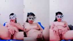 Colok Memek Pakai Botol Aqua, Sampai Ngeces Kebasahan
