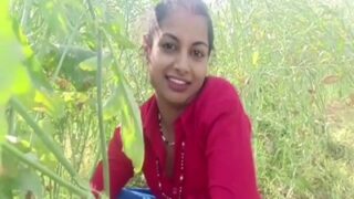 Desi Bhabhi, Duit Digenggam, Kontol Dijilat Di Luar Rumah.