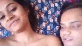 Desi Lovers Telanjang Bulat, Tantangan Panas Bikin Ngilu