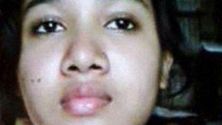 Video Cewek Wali Berbulu Lebat Colokin Memek Manisnya Sampe Basah Kuyup