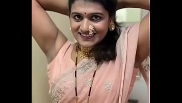 Wanita India Seksi Pamer Ketiak Basah, Siap Bikin Kamu Ngaceng