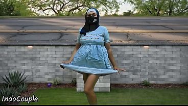 Pelajar Hijab Jogging Di Tempat Umum, Ngentot Bayaran Buat Nambah Uang Jajan