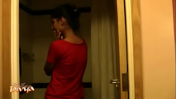 Ngentotin Cewek India Telanjang Sambil Crot Di Depan Mata Lo