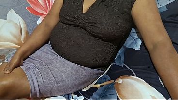 Libido Maksimal! Ibu Tiri Asia Bergairah Saat Liburan, Siap Digaruk Di Pantai.