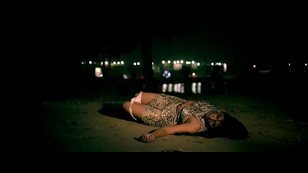 Bintang Film India Ini Bikin Ngompol-ngompol, Paha Basah Kuyup Lihat Gerakannya Yang Menggoda.