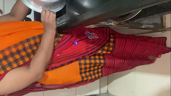 Bhabhi Ko Devar Ne Kitchen Se Bedroom Me Bulakar Choda, Jab Tak Chudai Ka Maza Na Aaya Tab Tak Na Ruka, Garam Awazon Wali Viral Hindi Sex Mms.